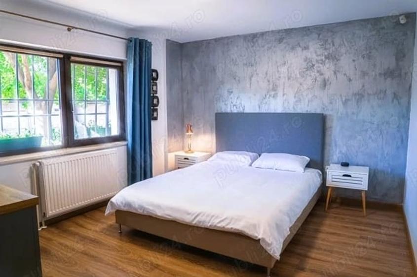 Apartament cu 4 camere decomandat în Central