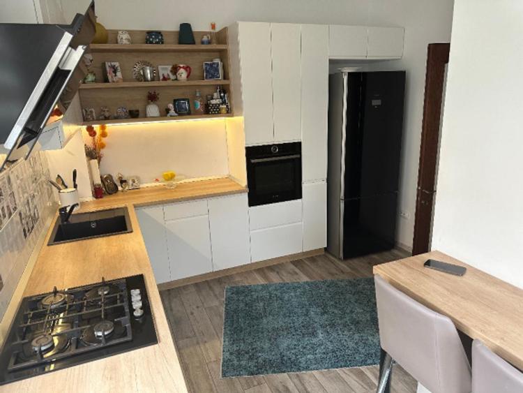 Casă individuală cu 5 camere cu Teren 700 Mp în Ștefăneștii Noi