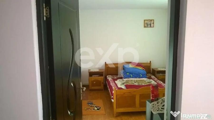 Casă cu 4 camere cu Teren 2500 Mp în Budeasa