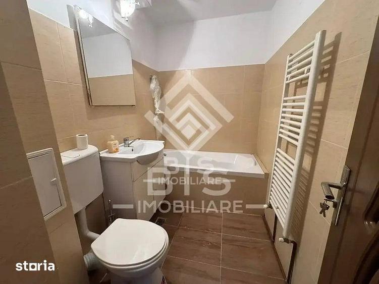 Apartament cu 3 camere semidecomandat în Nord