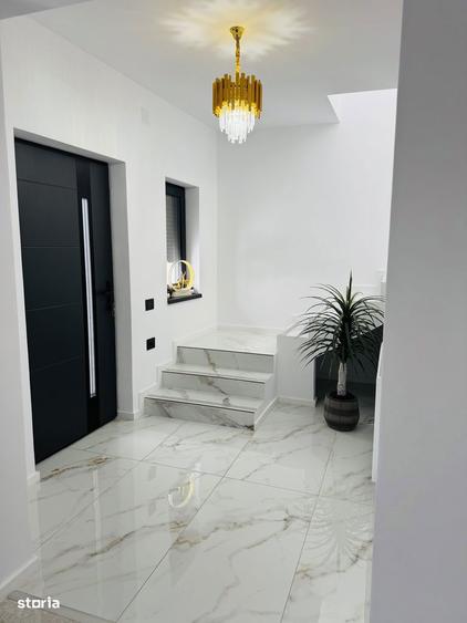 Casă cu 3 camere cu Teren 500 Mp în Domnești