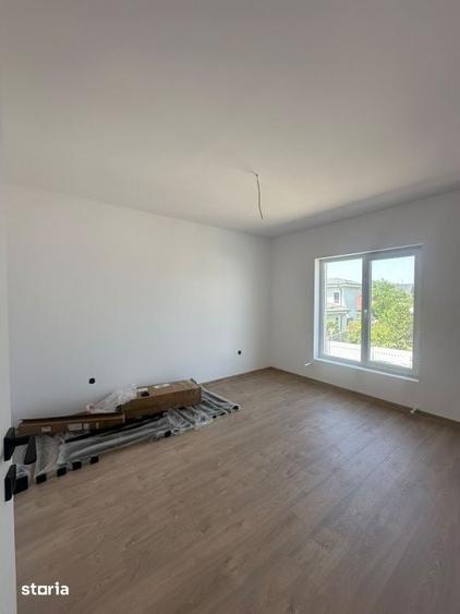 Casă cu 4 camere cu Teren 250 Mp în Central