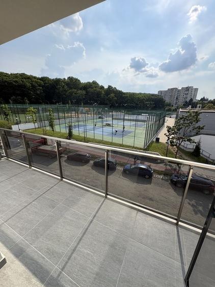 Apartament cu 3 camere decomandat în Dosu Bricii