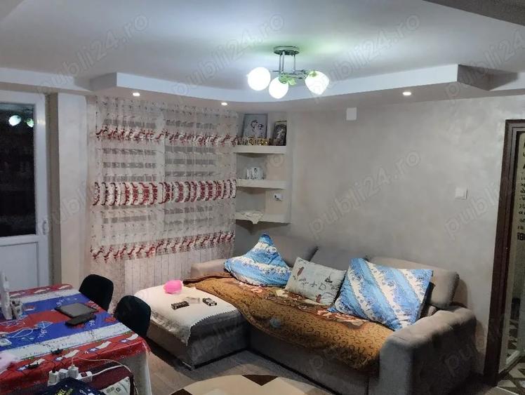 Apartament cu 2 camere decomandat în Exterior Vest