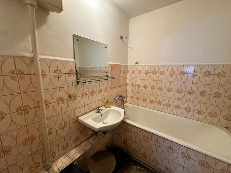 Apartament cu 2 camere semidecomandat în Moșilor