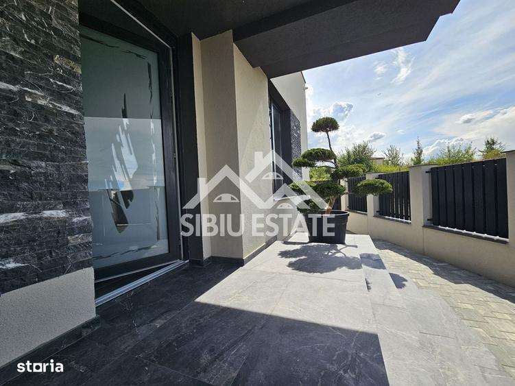 Casa NOUA teren 790mp, garaj dublu - 1