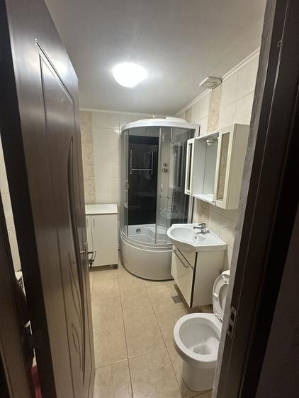 Apartament cu 2 camere decomandat în Exterior Vest