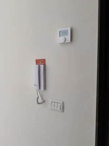 Apartament cu 3 camere decomandat în Girocului