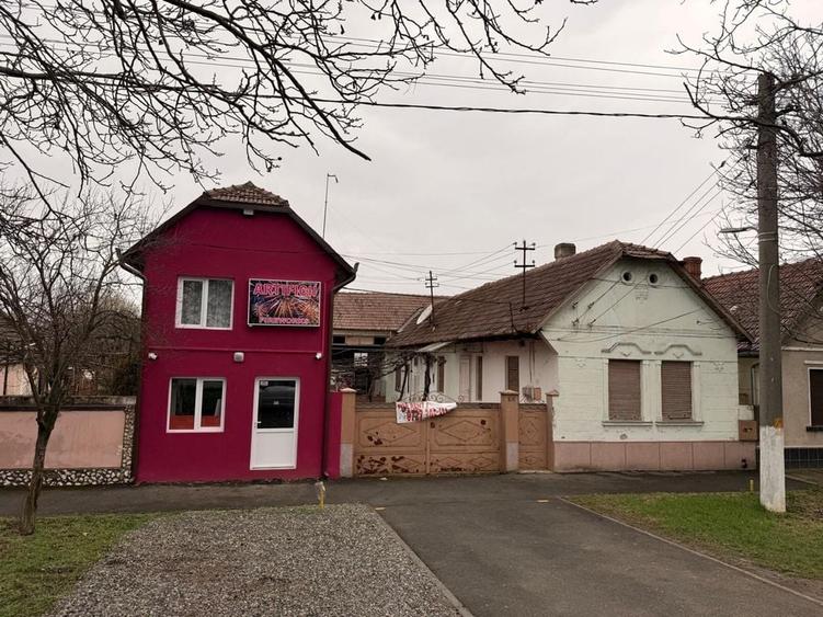Casă cu 2 camere cu Teren 200 Mp în UTA