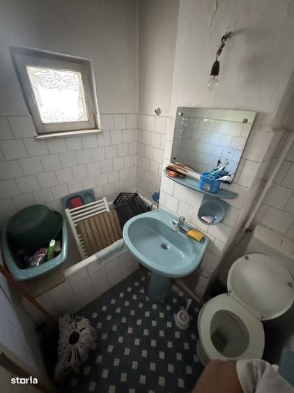 Apartament cu 3 camere semidecomandat în Exterior Vest