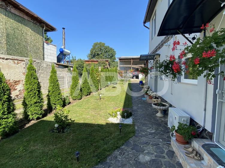 Apartament cu 3 camere decomandat, mobilat în Turnișor