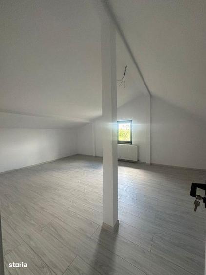 Casă cu 6 camere cu Teren 280 Mp în Central