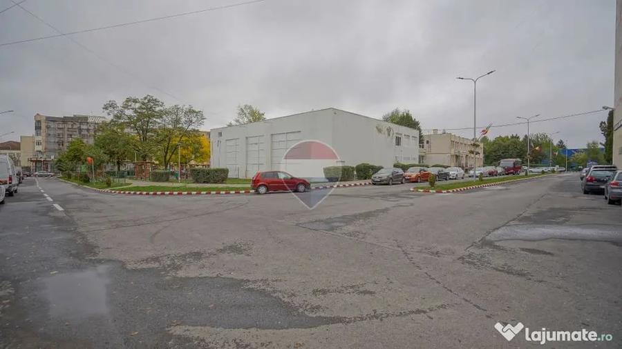 Spațiu comercial, de 973 mp, în Electroprecizia