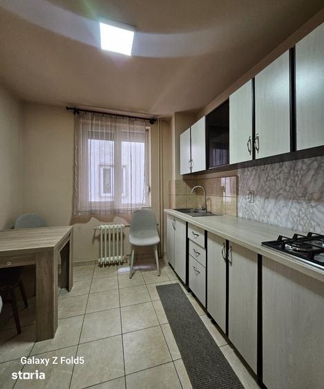 Apartament cu 3 camere decomandat în Ultracentral