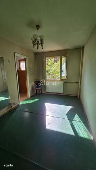 Garsoniera De Vanzare in zona Drumul taberi sec.6