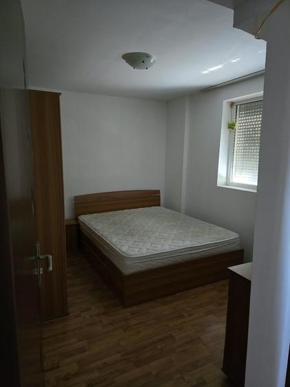 Apartament cu 2 camere decomandat în Triaj
