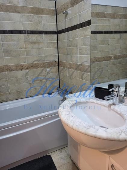 Apartament cu 3 camere decomandat în Florești