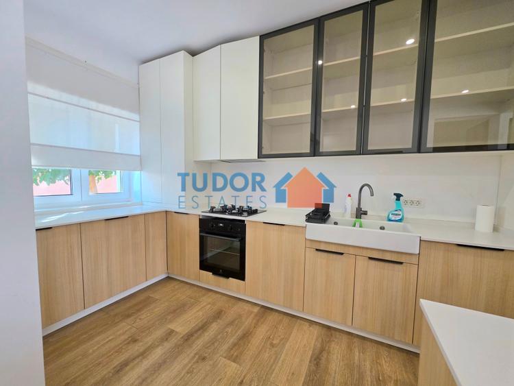 Casă cu 5 camere cu Teren 350 Mp în Pipera