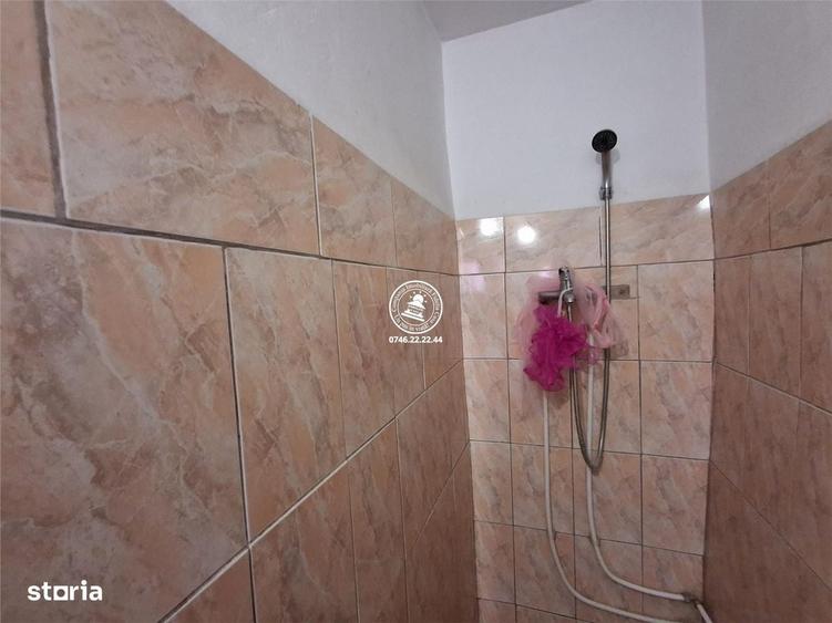 Casă cu 4 camere cu Teren 808 Mp în Lețcani