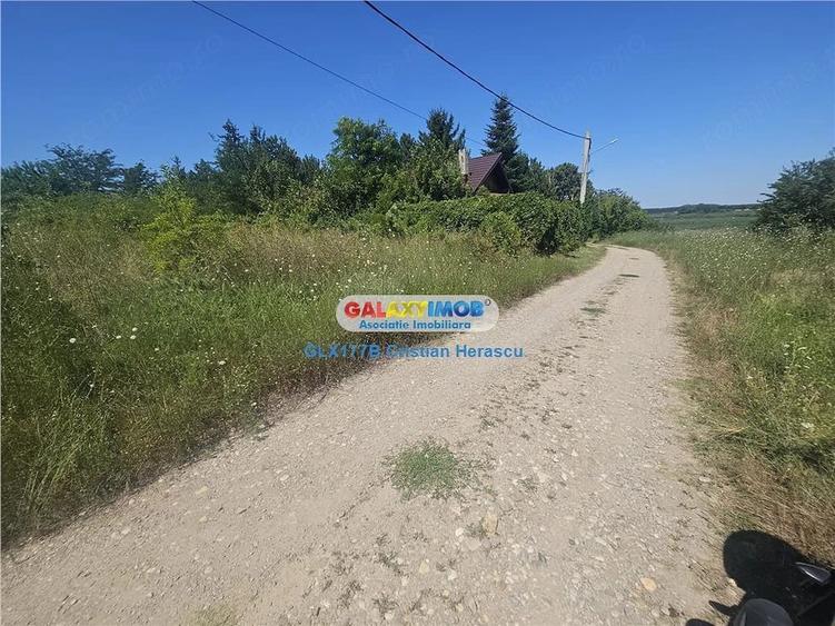 Teren de 2177 mp, în Grădiștea