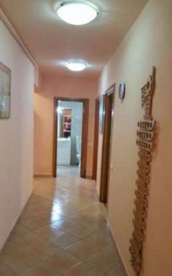 EXCLUSIVITATE - Apartament cu 3 camere în zona Vega Butoaie, cu vedere la lac - 9