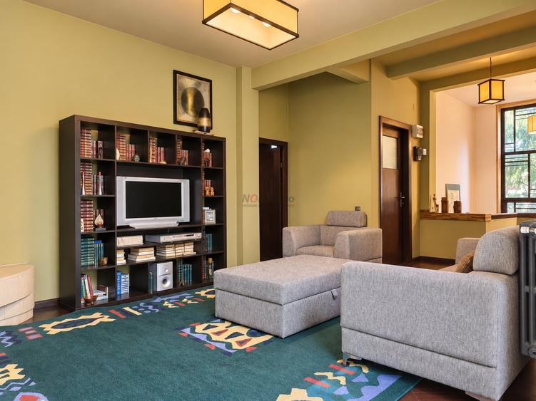 Apartament cu 3 camere semidecomandat, mobilat în Domenii