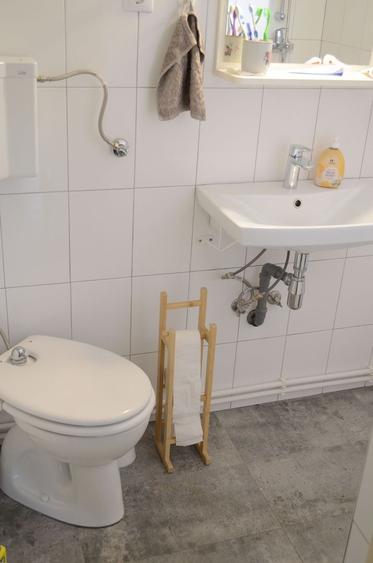 Casă individuală cu 4 camere cu Canalizare în Geoagiu de Sus