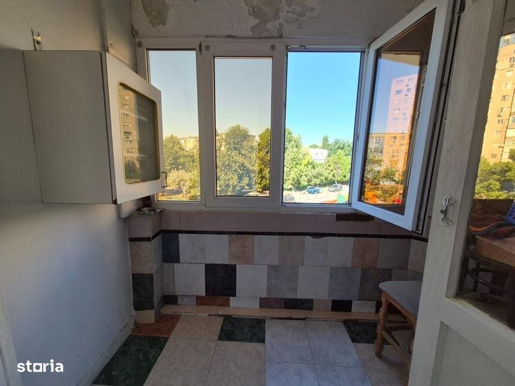 Apartament cu 2 camere decomandat în Central