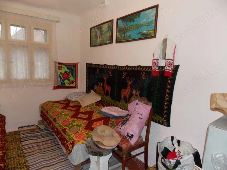 Casă în Pădurani