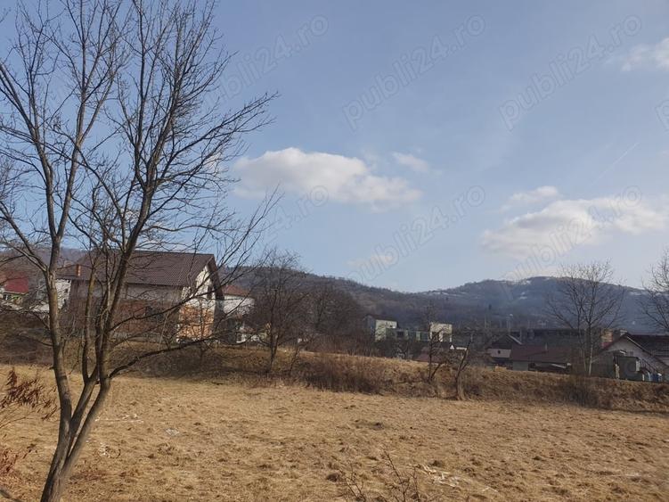 Teren de 2150 mp, în Central