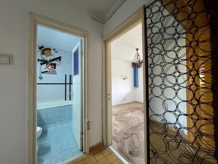 Apartament cu 3 camere decomandat, mobilat în Tomis II