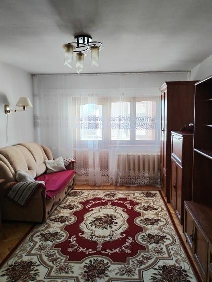 Apartament cu 2 camere decomandat, mobilat în Central