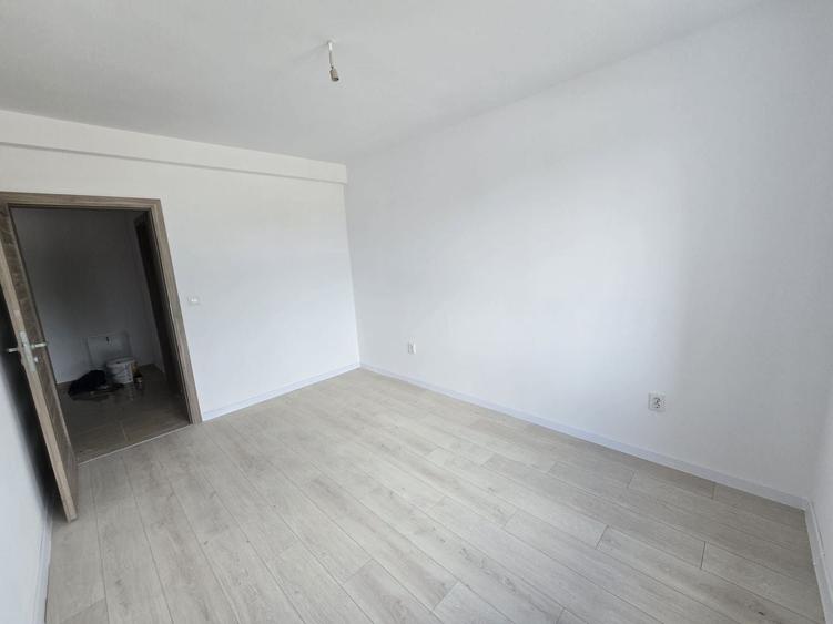 Garsonieră decomandată în Braytim