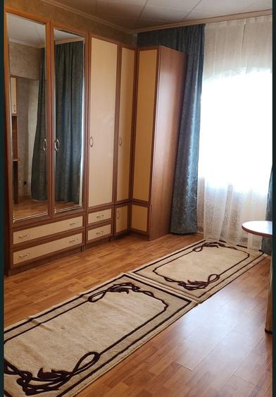 Apartament cu 2 camere decomandat în Berceni