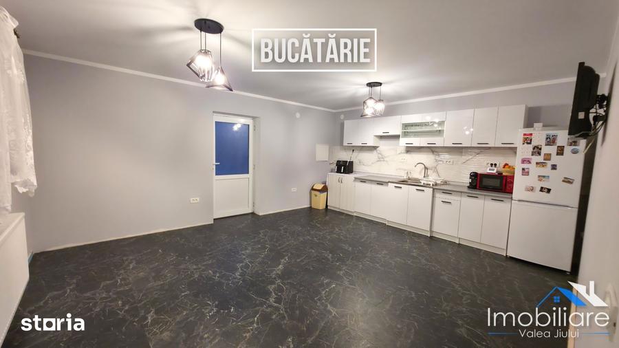 Casă cu 4 camere cu Teren 506 Mp în Petros