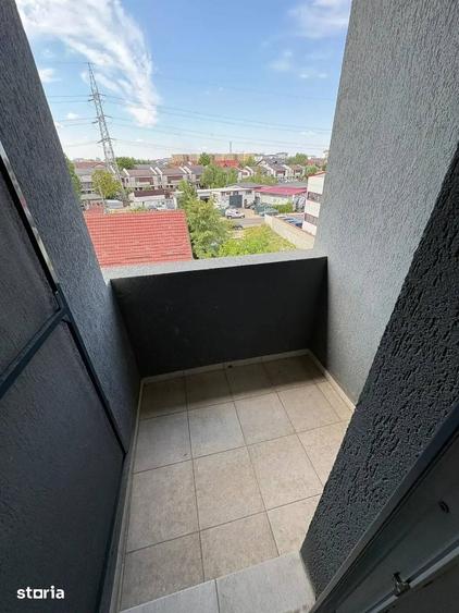 Garsonieră decomandată în Roșu