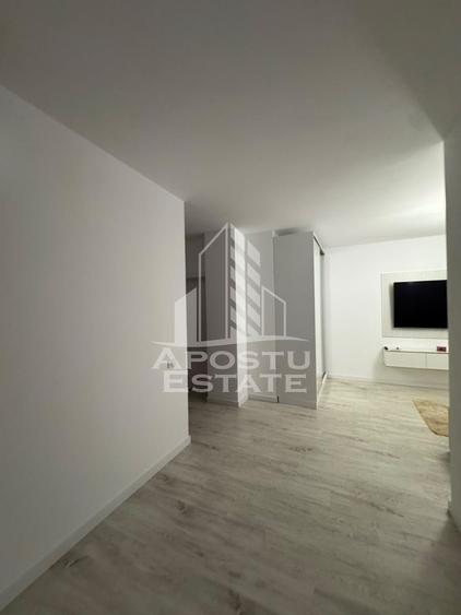 Apartament cu 2 camere decomandat în Torontalului