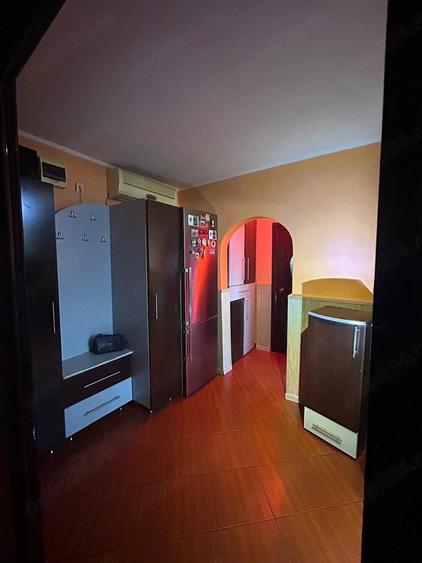 Apartament cu 2 camere decomandat în Broșteni