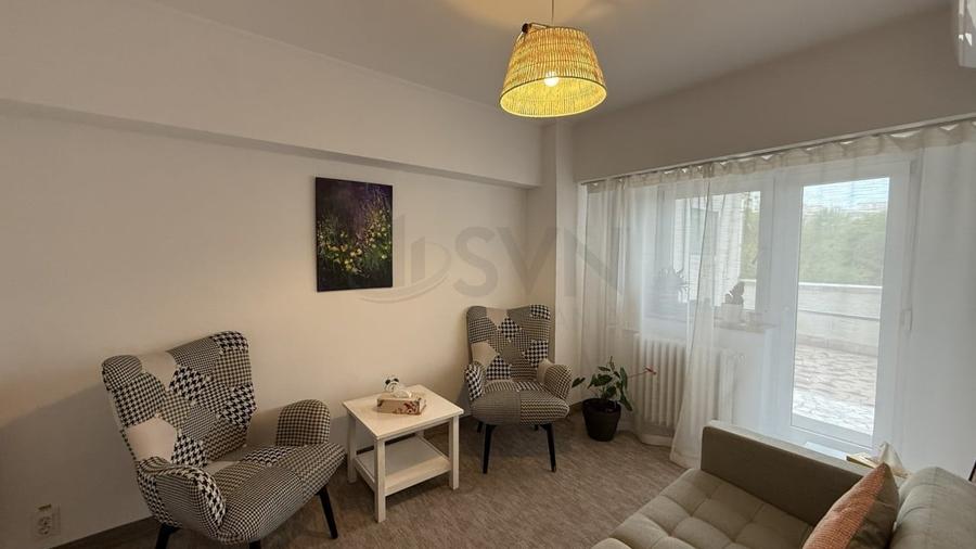 Apartament cu 4 camere decomandat în P-ța Unirii