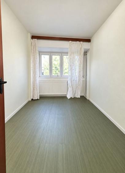 Apartament cu 4 camere decomandat în Pantelimon