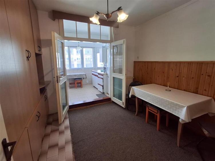 Apartament cu 2 camere decomandat în Mihai Viteazul