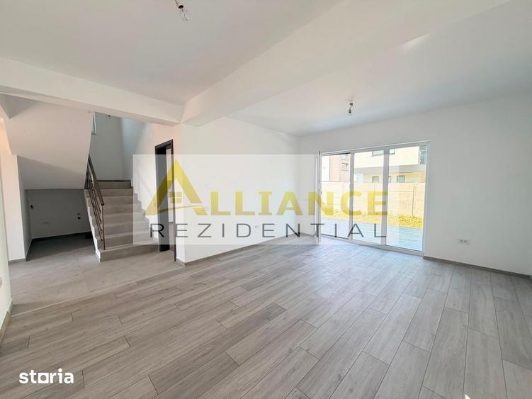 Casă cu 5 camere cu Teren 309 Mp în Domenii