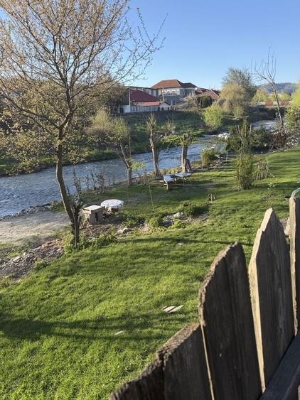 Casă cu 4 camere decomandat cu Teren 363 Mp în Central