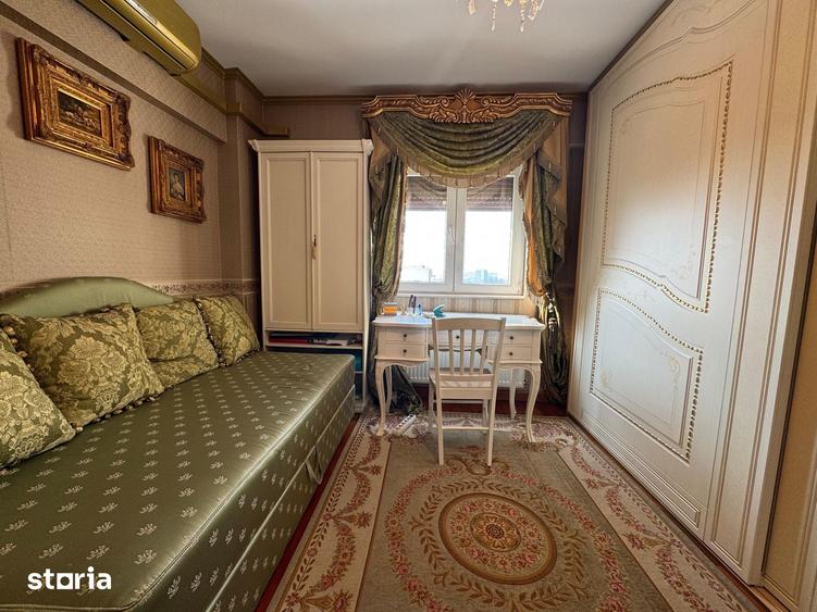 Apartament cu 3 camere decomandat în Unirii