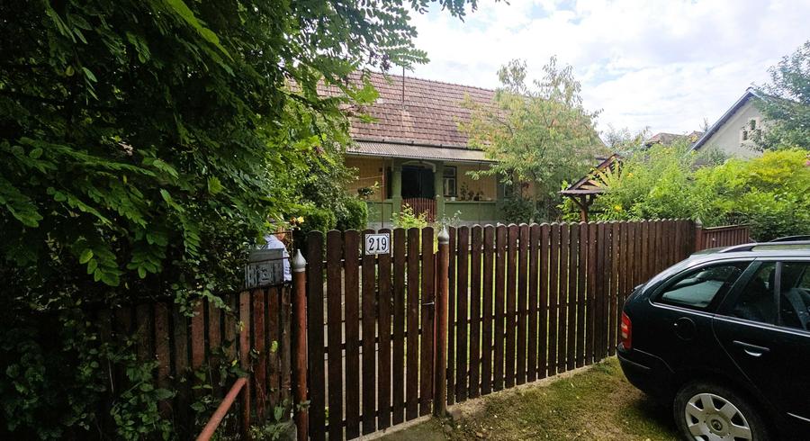 Casă cu 2 camere în Gălățeni