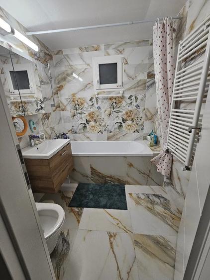 Apartament cu 3 camere decomandat, mobilat în Ghencea