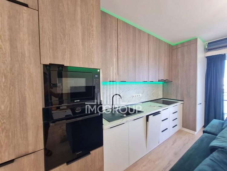 Apartament cu 2 camere semidecomandat, mobilat în Semicentral