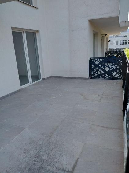 Apartament cu 2 camere decomandat în Exterior Vest