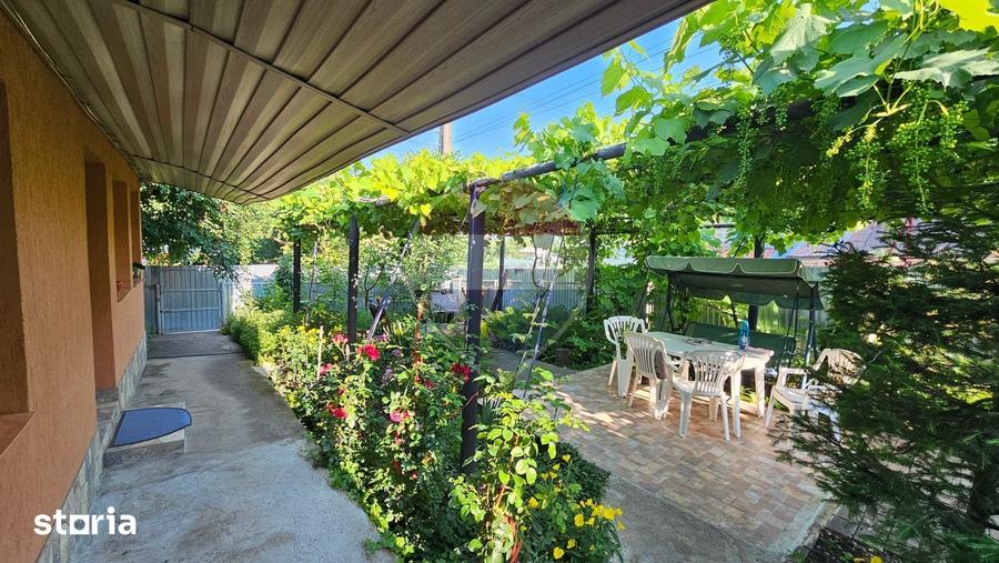 Casă cu 3 camere cu Teren 1043 Mp în Dochia