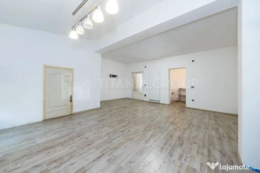 Casă cu 3 camere cu Teren 2200 Mp în Centură